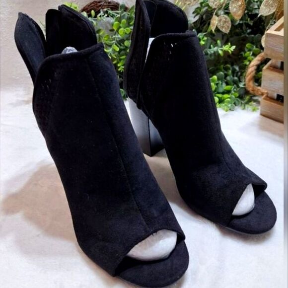 Yoki Friday Suede black Boots Sz 8 - Picture 2 of 8